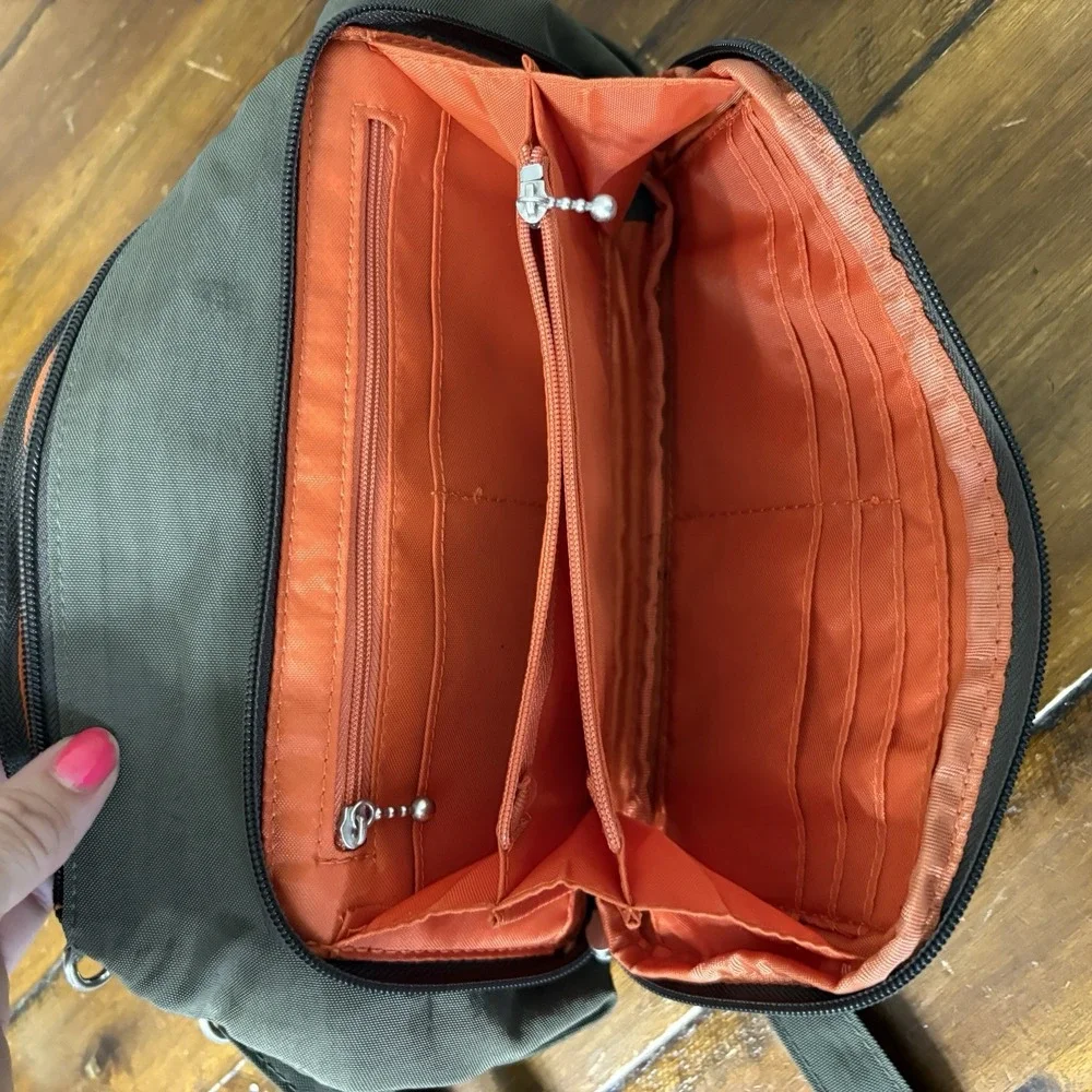 Baggallini Original Everyday Crossbody Purse Travel Bag Olive Green Orange Liner